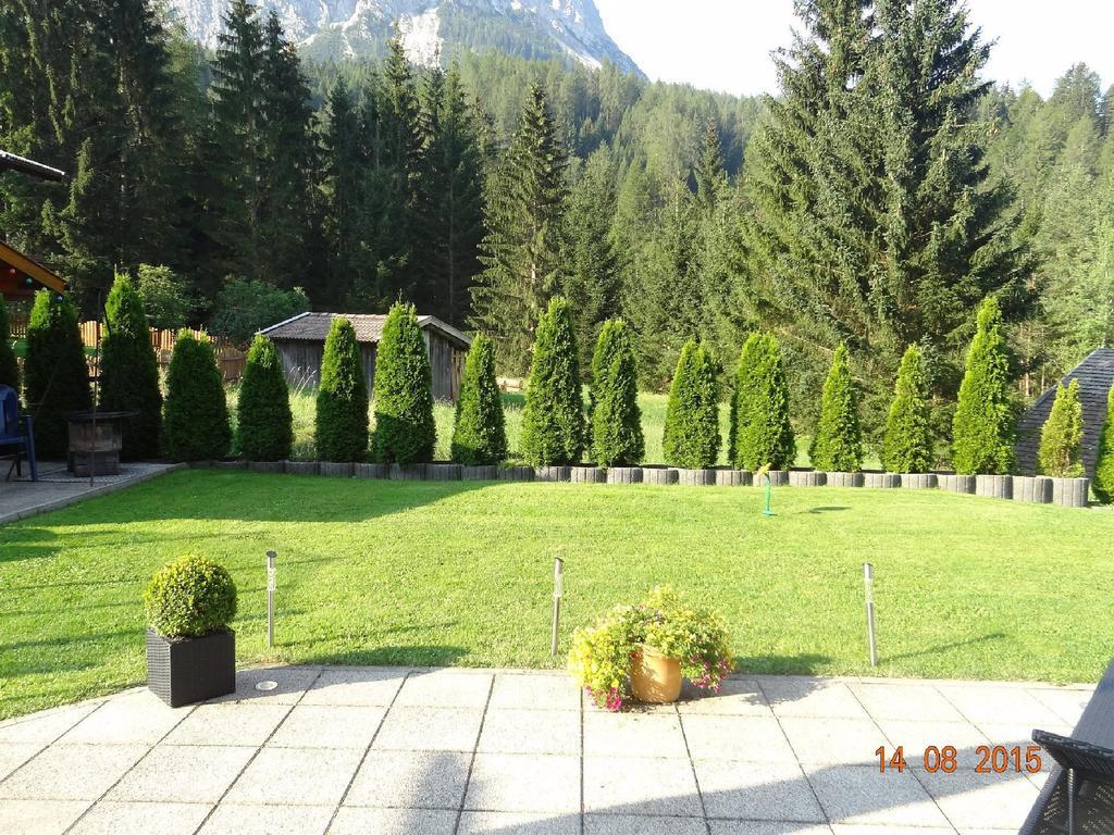 Alpen-Chalet Ehrwald Zimmer foto